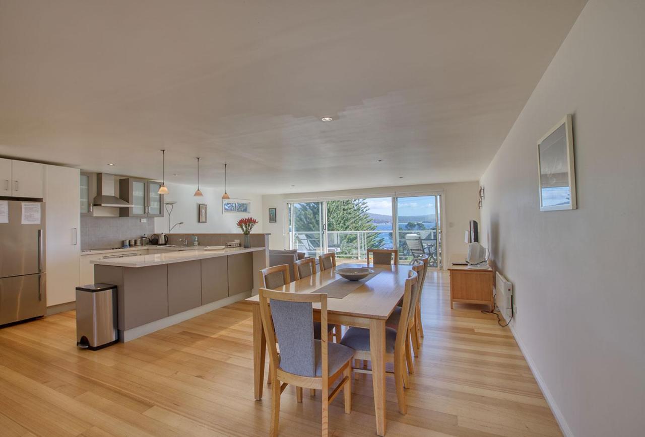 Quarterdeck Apartment Binalong Bay 외부 사진